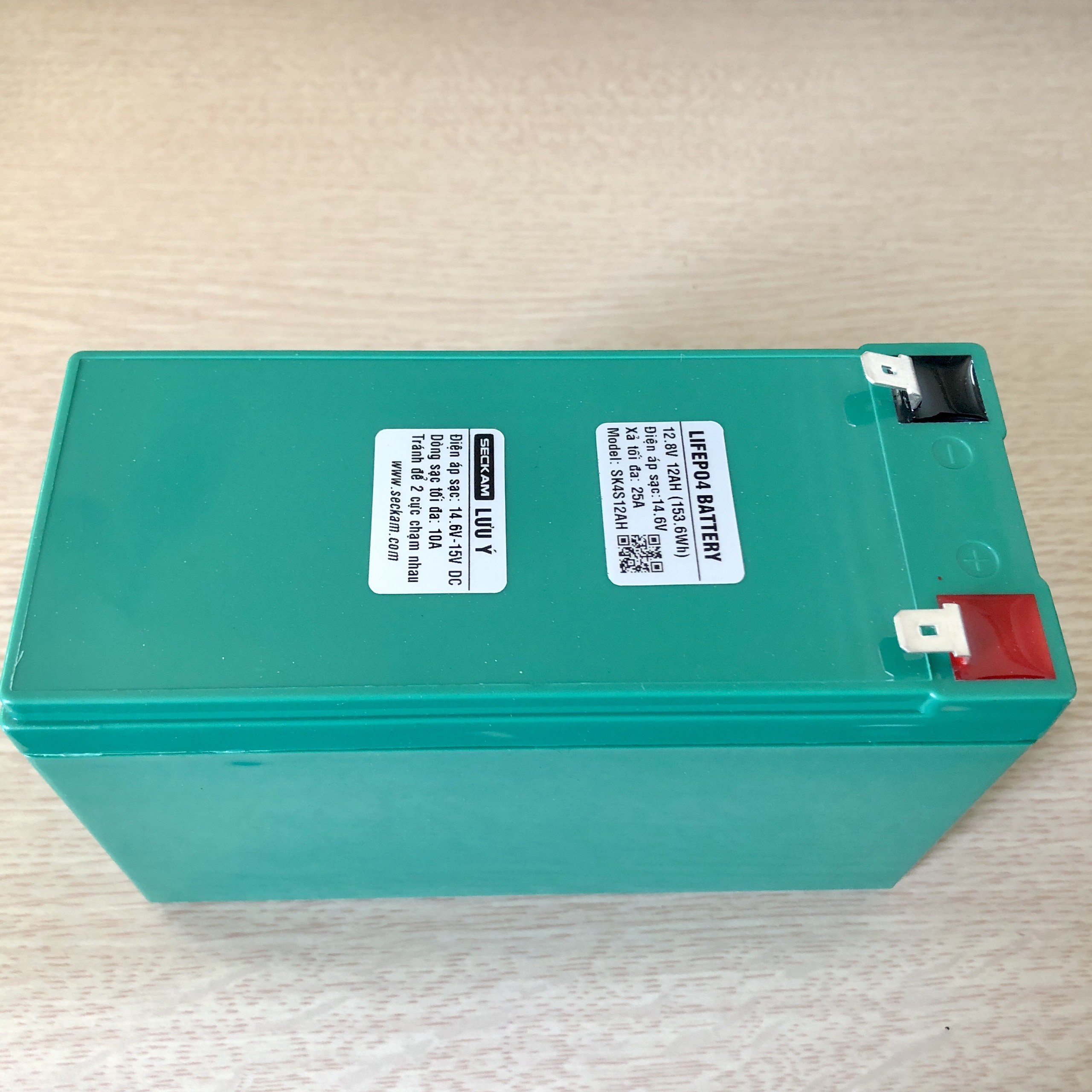 Acquy-Lithium-LifePO4-12V-12Ah-xa-lien-tuc-18A-3